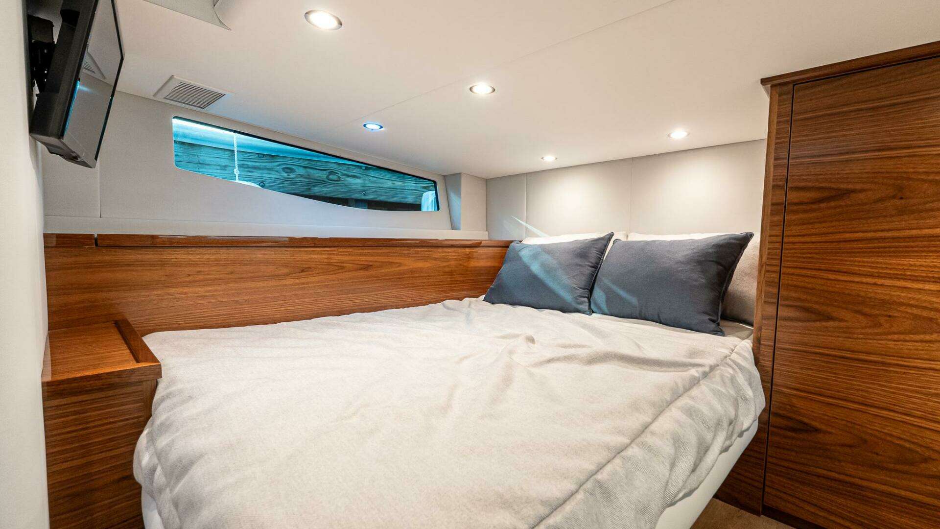 2027 Valhalla Boatworks V-55 Sport Yacht - Image 37