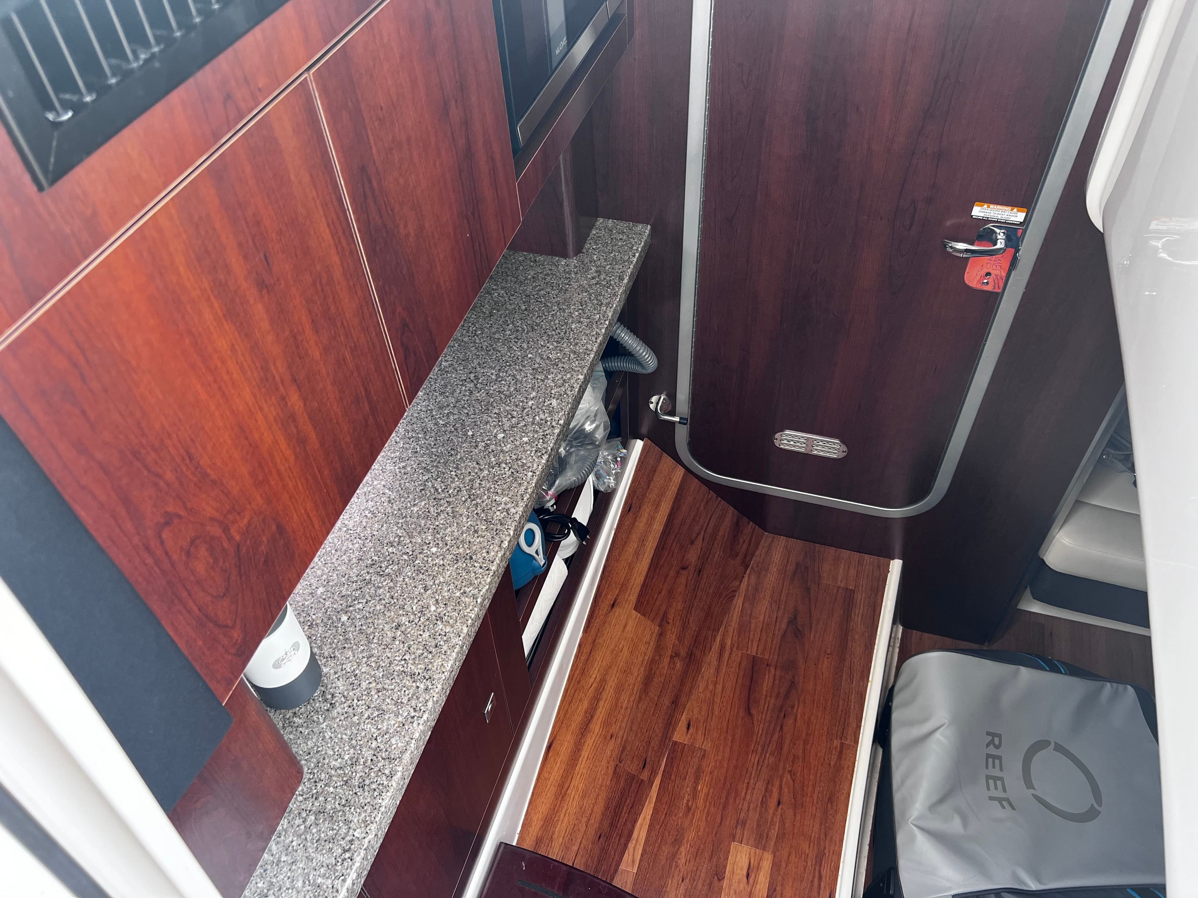 2017 Chaparral 337 SSX - 89