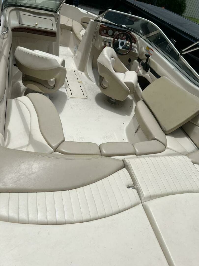 2005 Glastron GX235 - Image 6