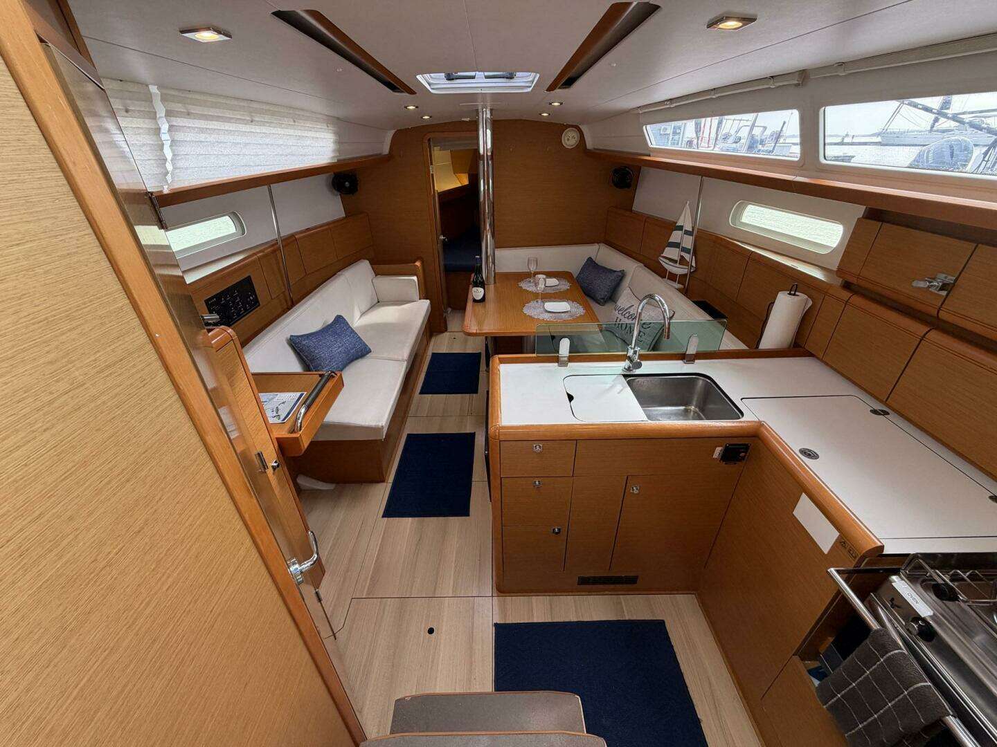 2018 Jeanneau Sun Odyssey 389 - Image 27