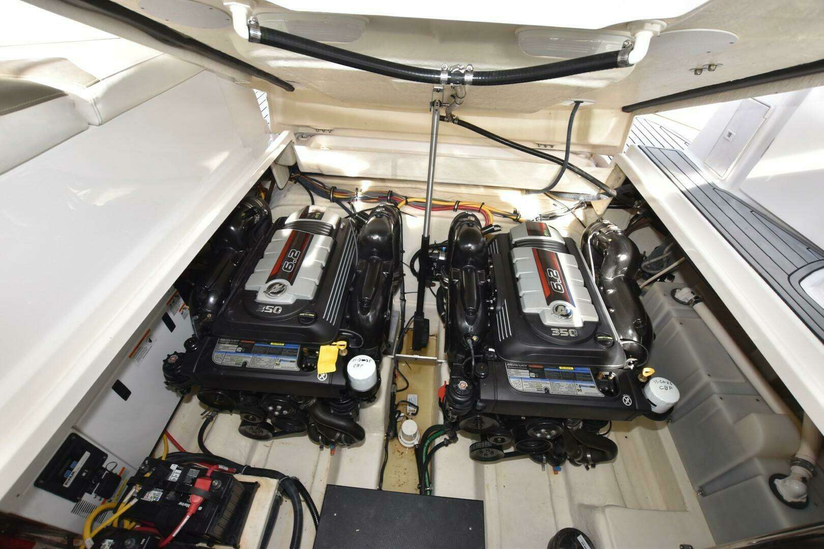 2017 Monterey 355 Sport Yacht - Image 20