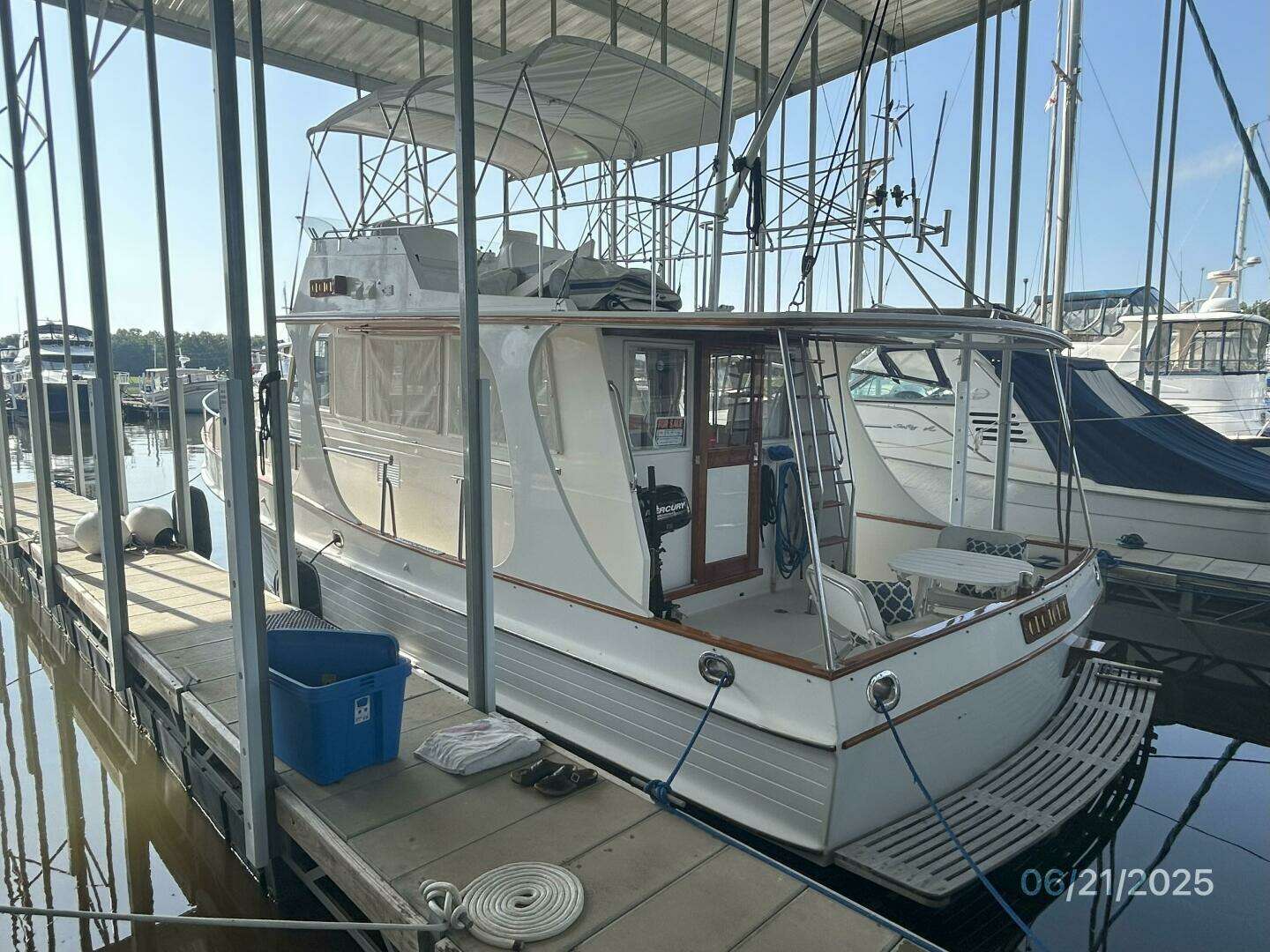 1992 Grand Banks Europa - Image 10