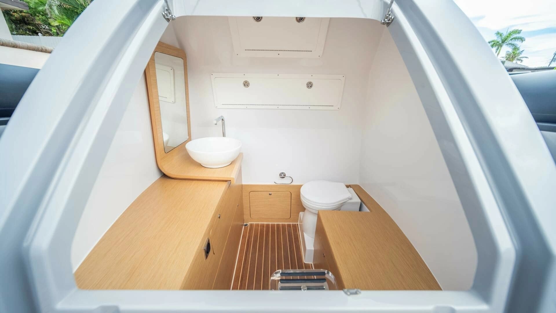 2025 Skipper 38 NC - Image 21