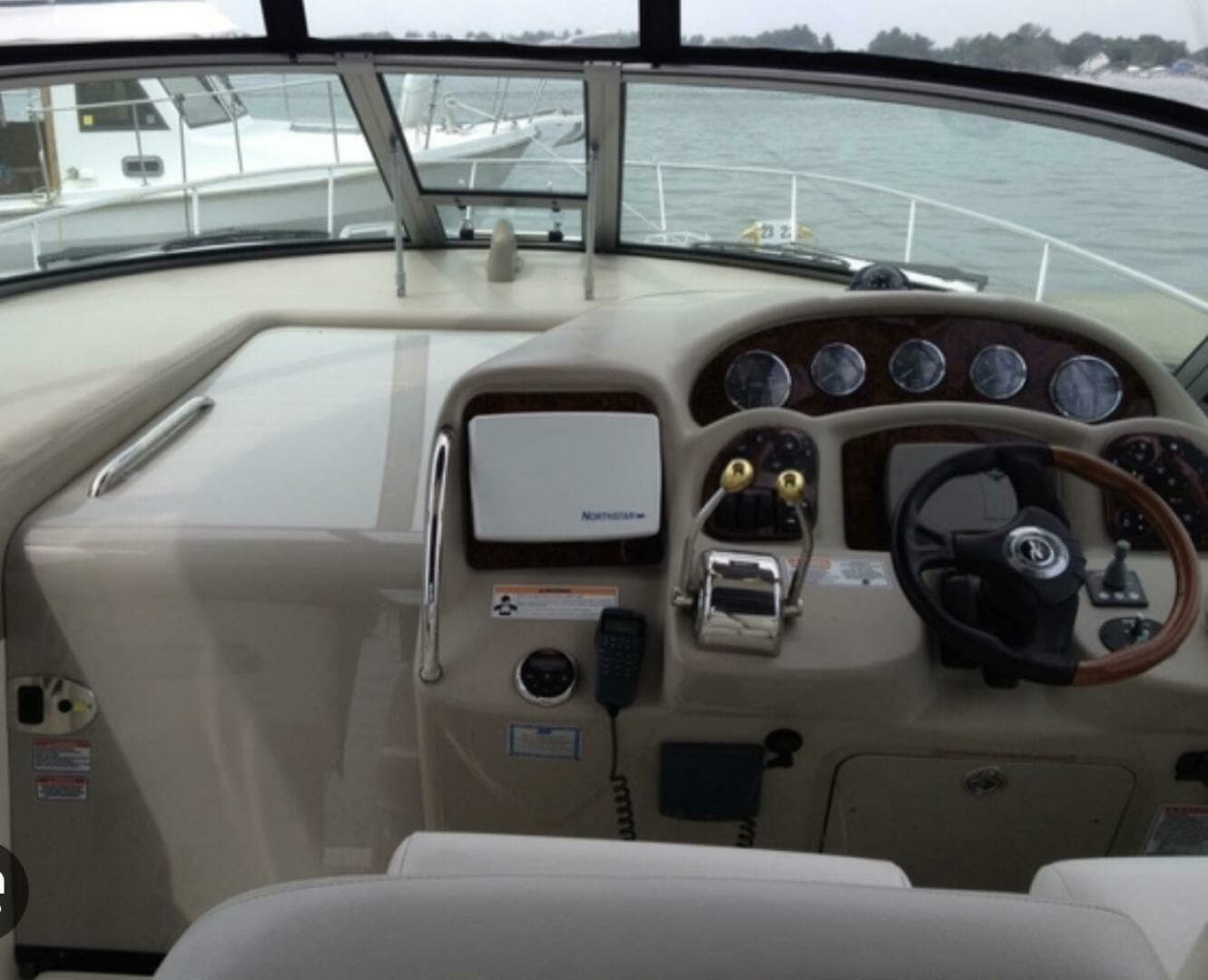 2007 Sea Ray 320 Sundancer - Image 11