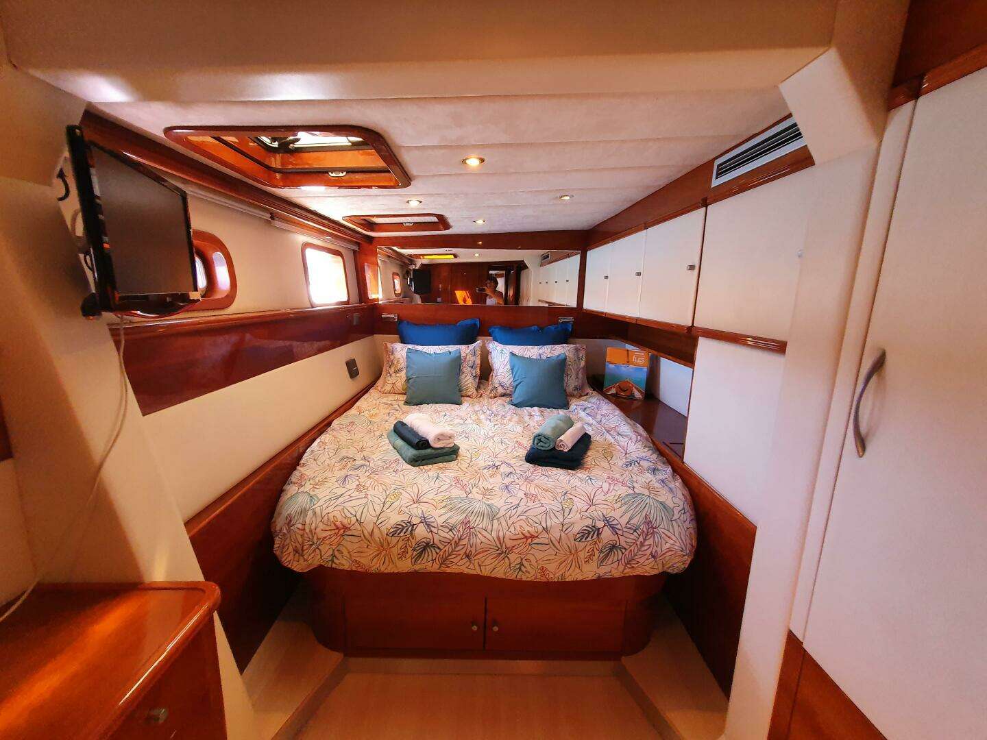 2008 Sunreef 62 - Image 53