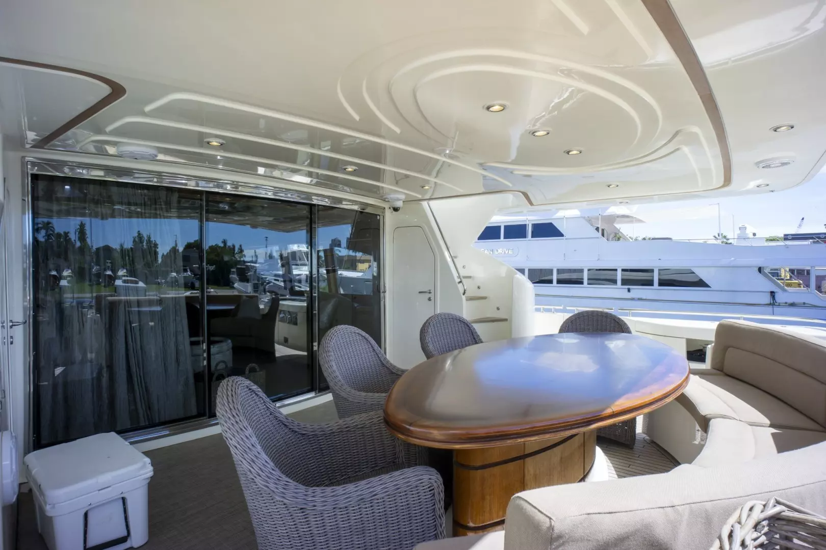 2000 Ferretti Yachts Custom Line 94 - Image 42