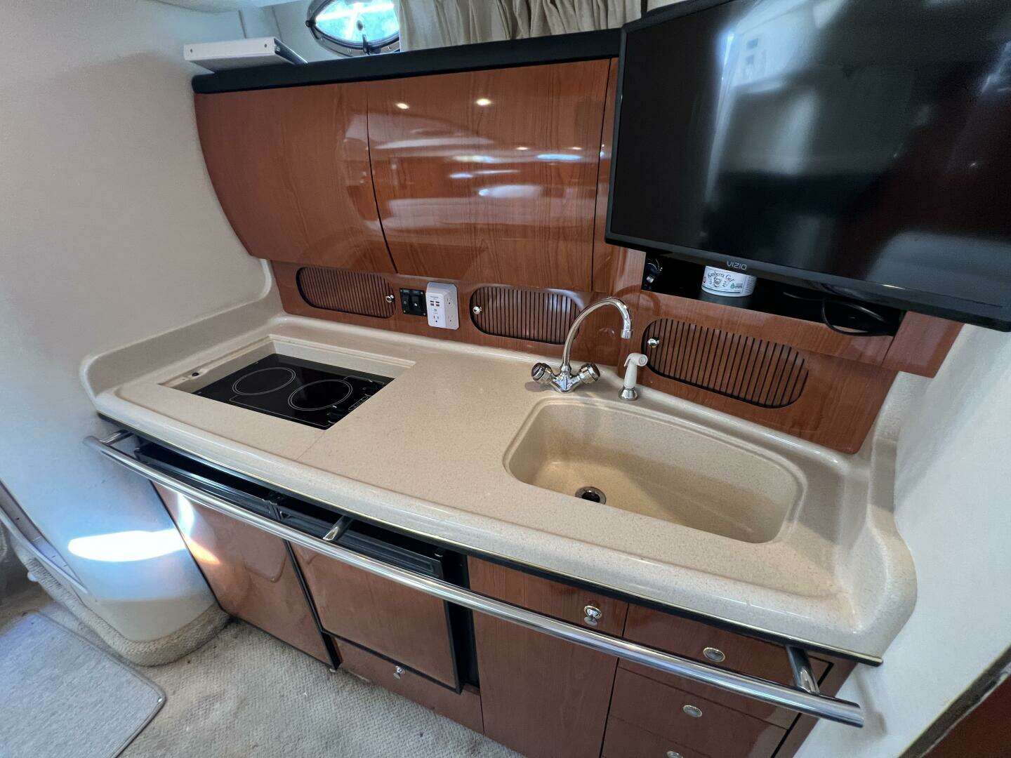 2002 Sea Ray 360 Sundancer - Image 21