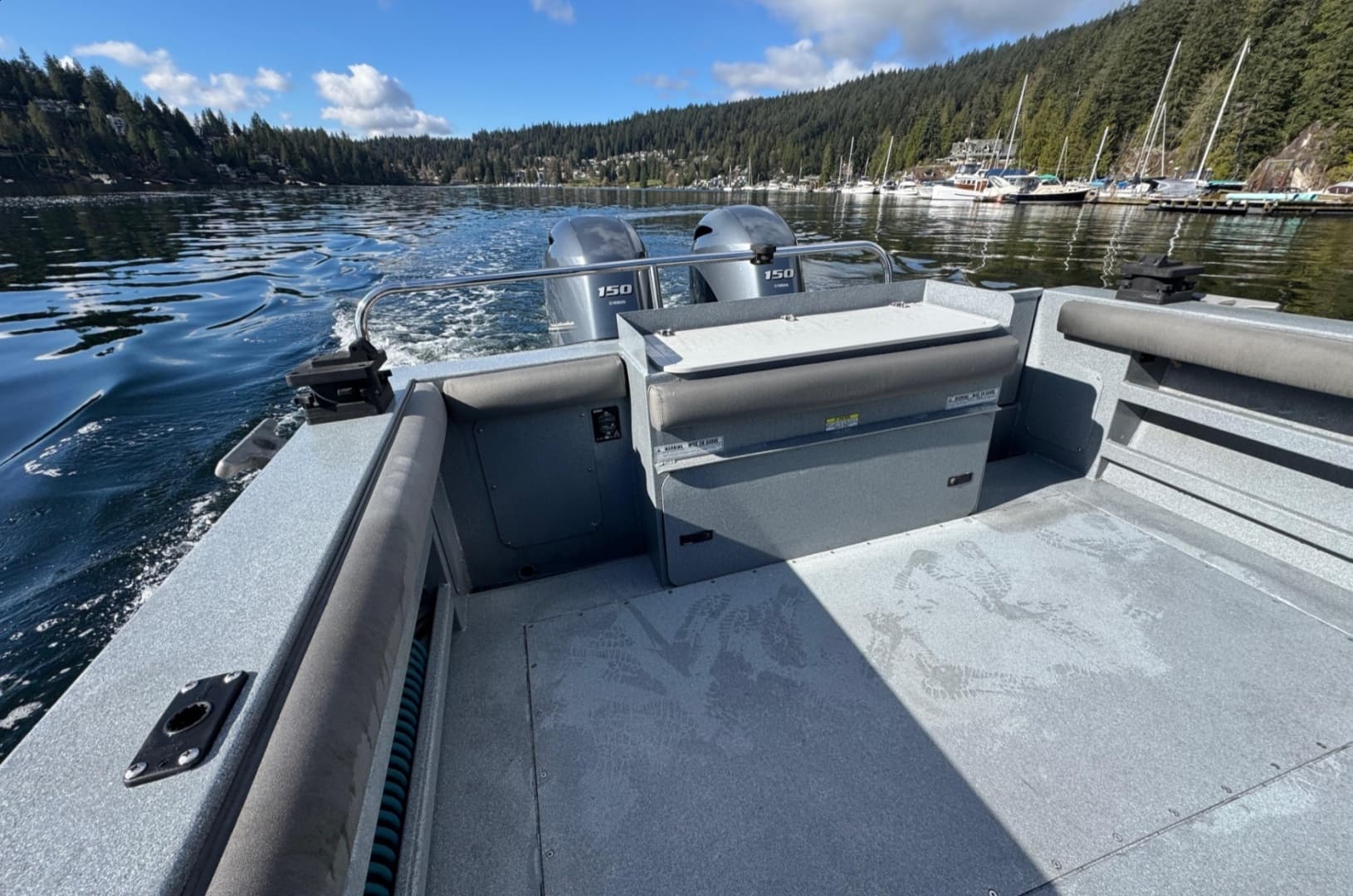 2018 KingFisher 2725 Weekender - Image 7