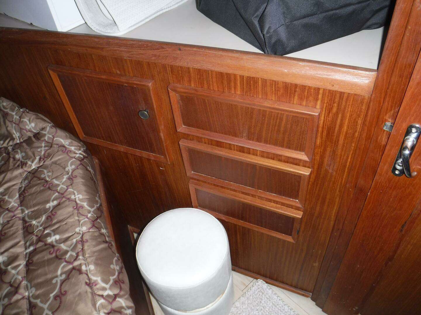 1979 Hatteras 46 Convertible - Image 18