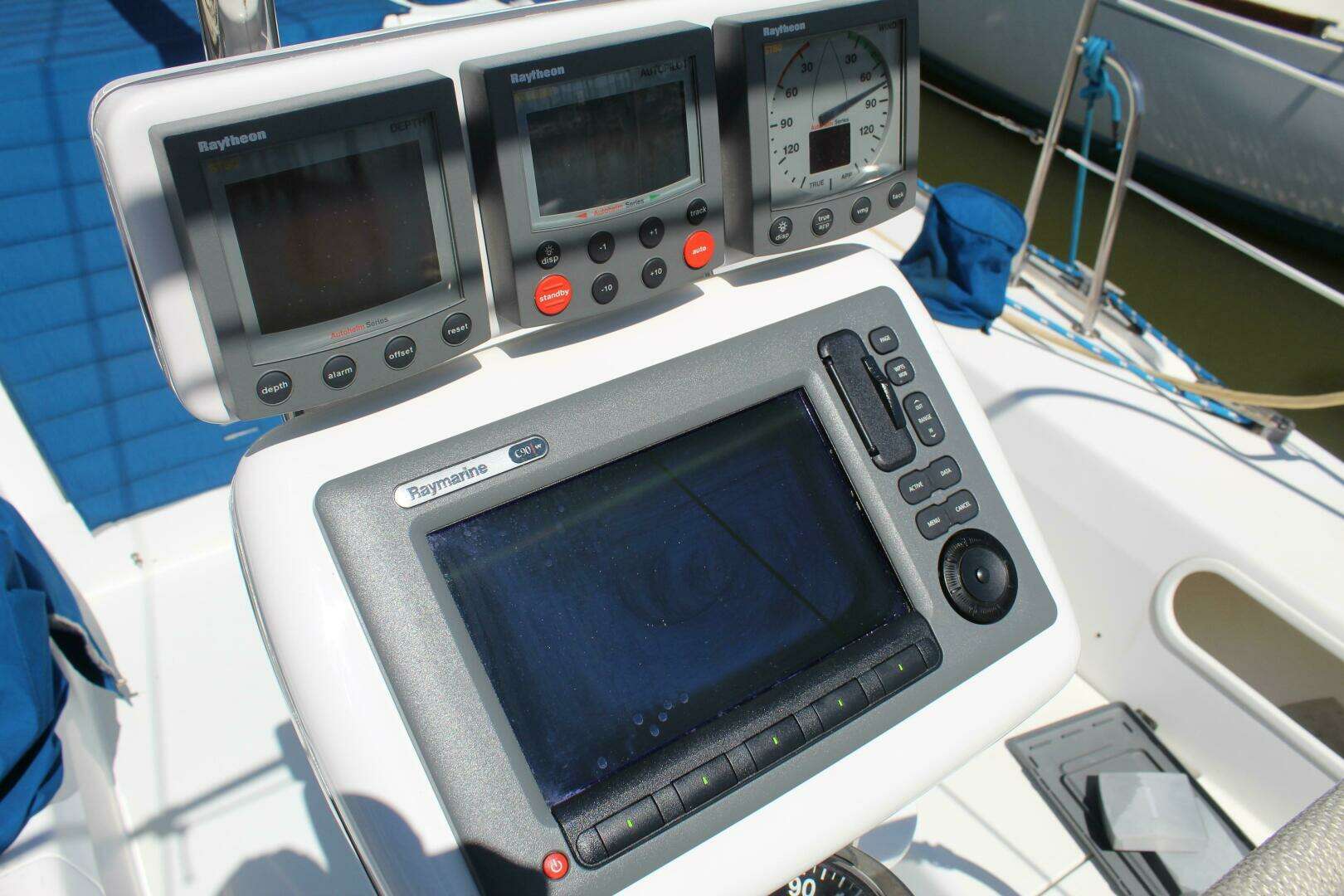 2000 Catalina 36 MkII - Image 18