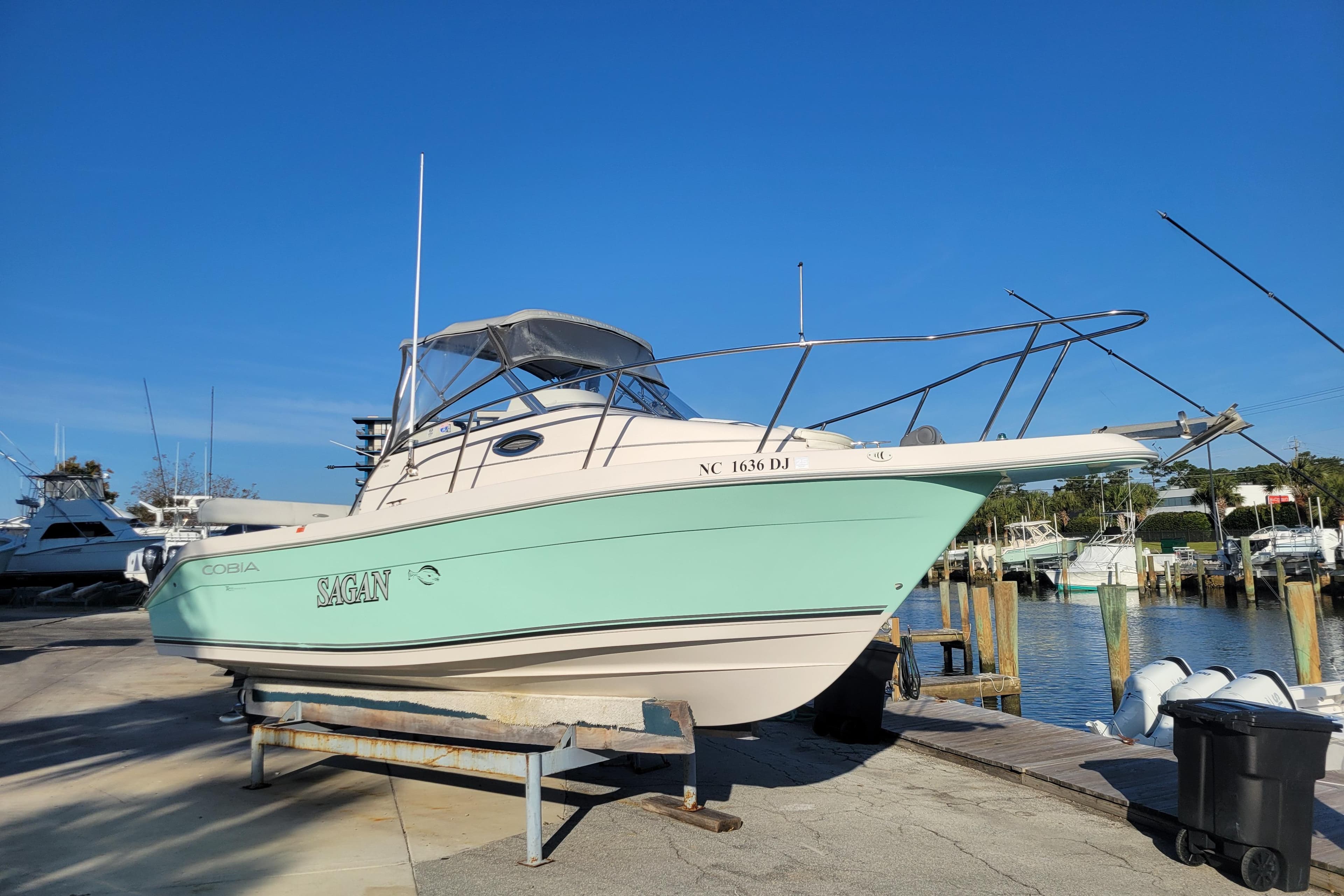 2008 Cobia 236 Walk Around