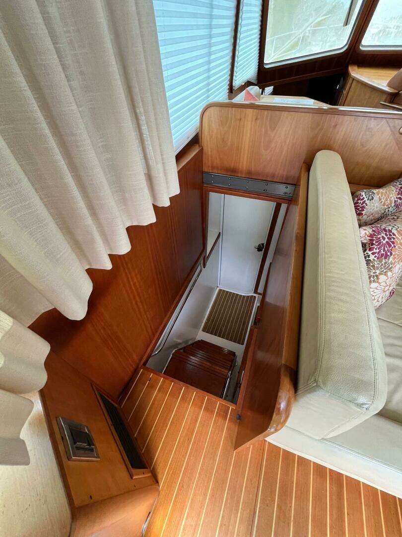 2013 Sabre 48 Salon Express - Image 63