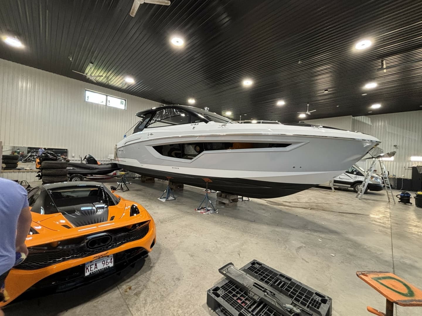 2024 Cruisers Yachts 42 GLS OB - Image 10