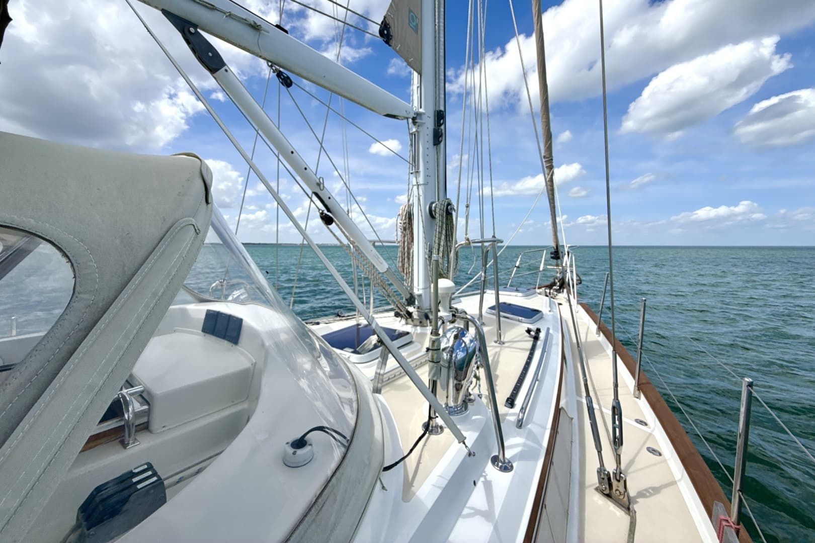 2003 Passport 456 CC - Image 5