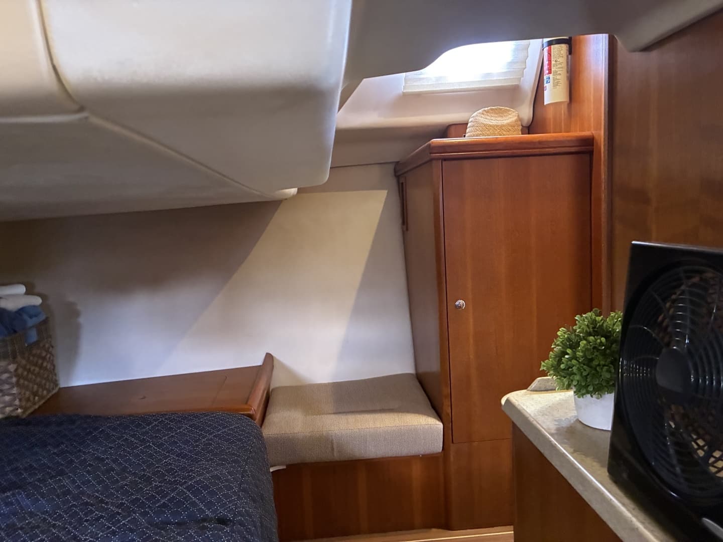 2008 Hunter 38 - Image 31