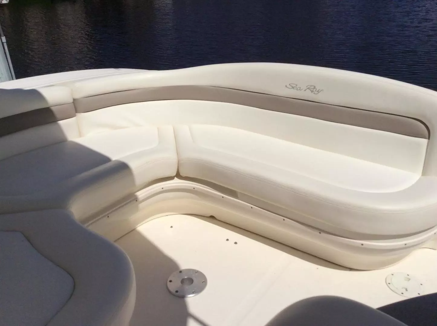 2003 Sea Ray 320 - Image 5