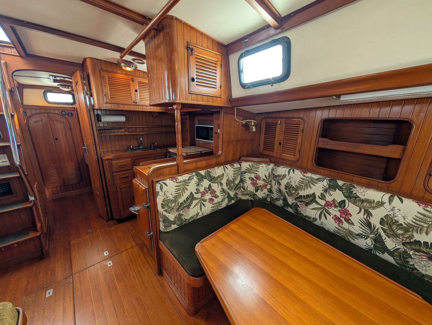 1981 Mason 43 - Image 22