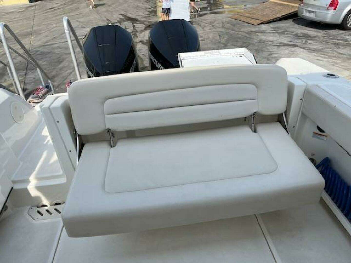 2018 Boston Whaler 270 Vantage - Image 32