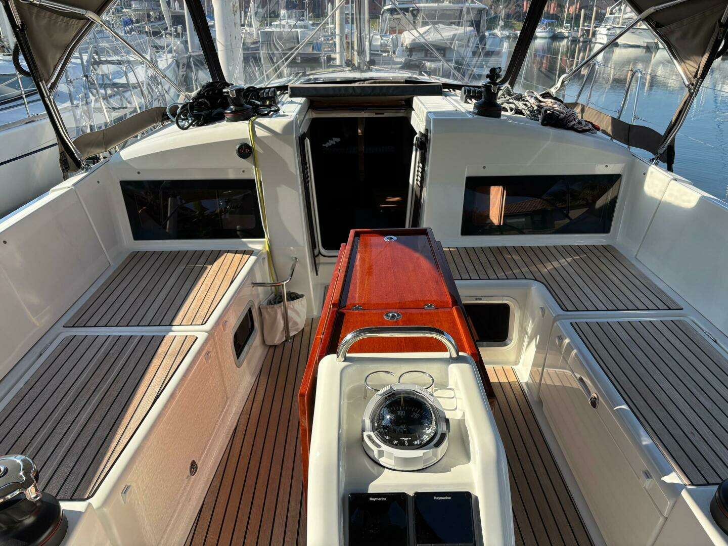 2021 Jeanneau Sun Odyssey 440 - Image 10