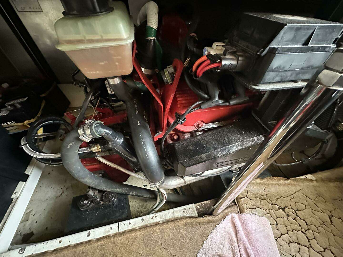 2005 Carver 36 SS - Image 55