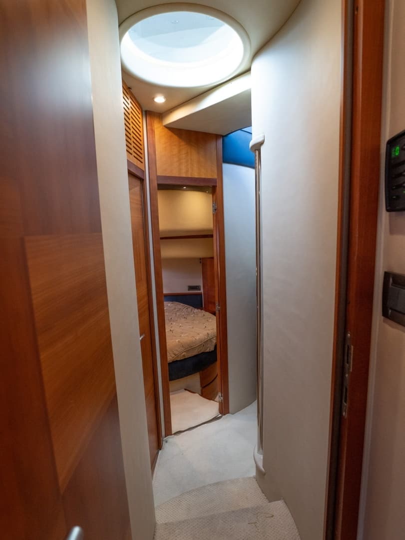 2008 Azimut 50 Flybridge - Image 10