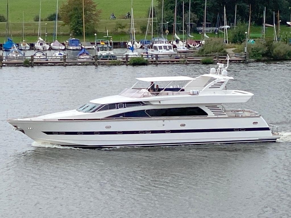 2001 Elegance 82 S