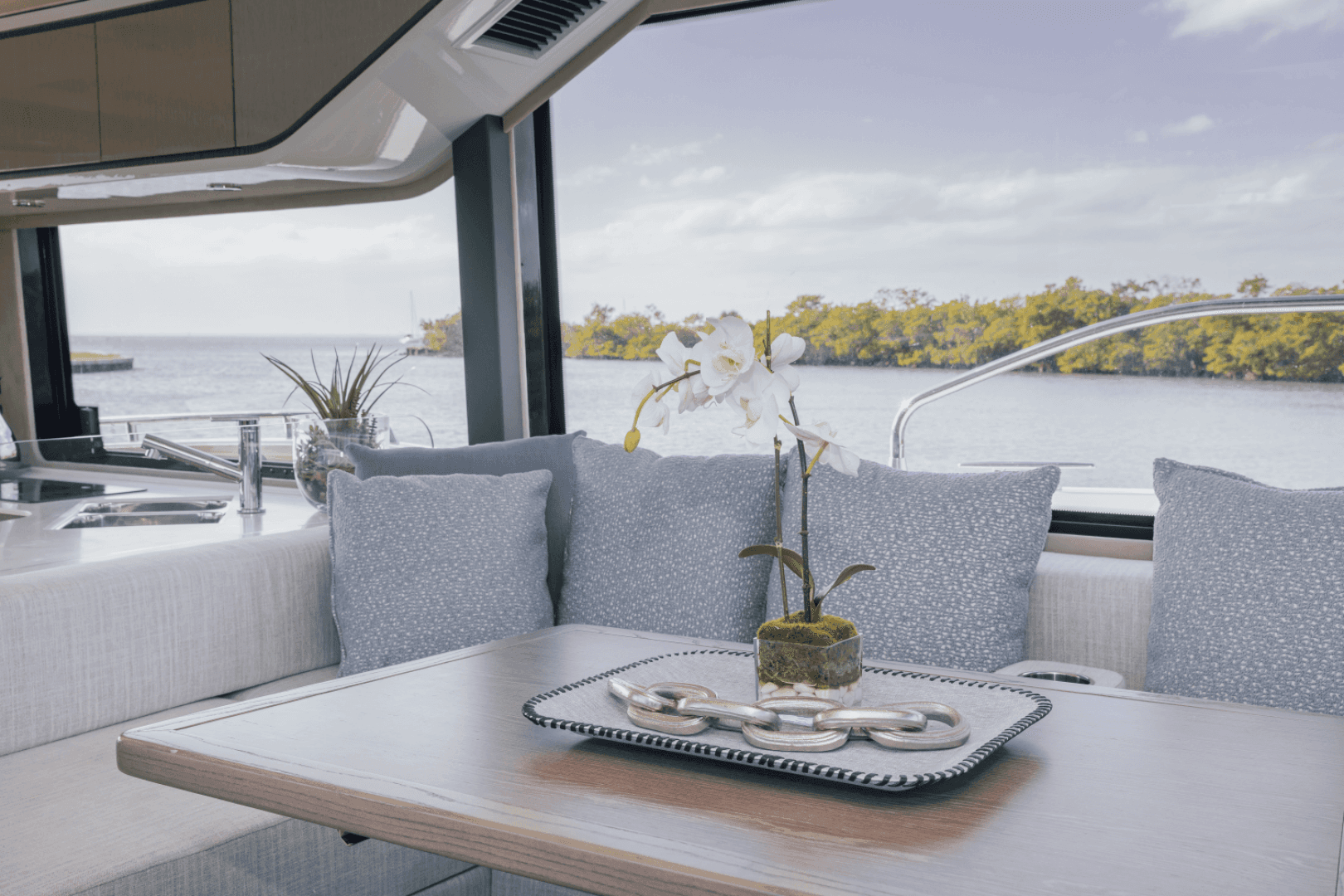 2026 Cruisers Yachts 57 FLY - Image 63