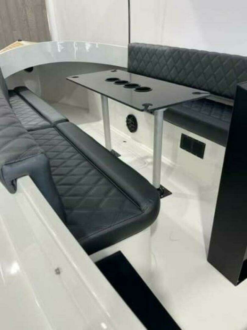 2023 Vision Fantail 217 - Image 2