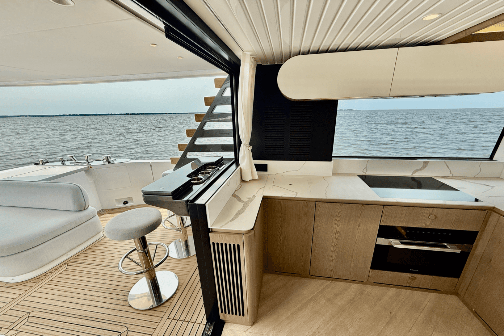 2026 Azimut Magellano 60 - Image 30