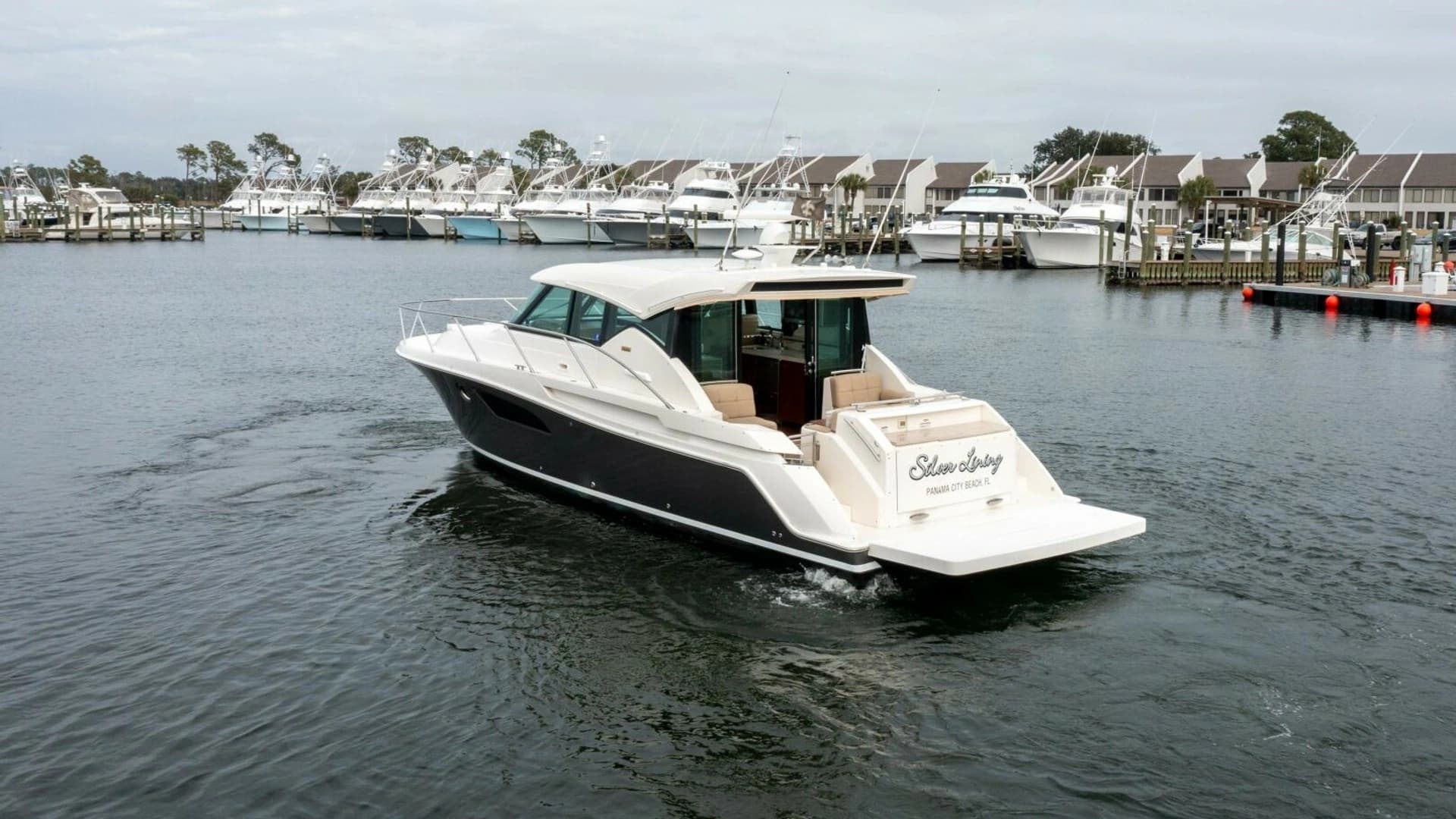 2015 Tiara Yachts 44 Coupe - Image 26