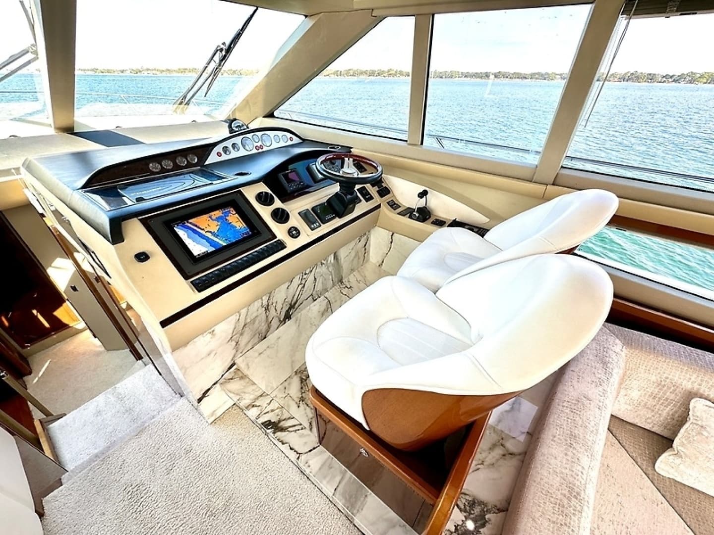2009 Princess F54 flybridge - Image 28
