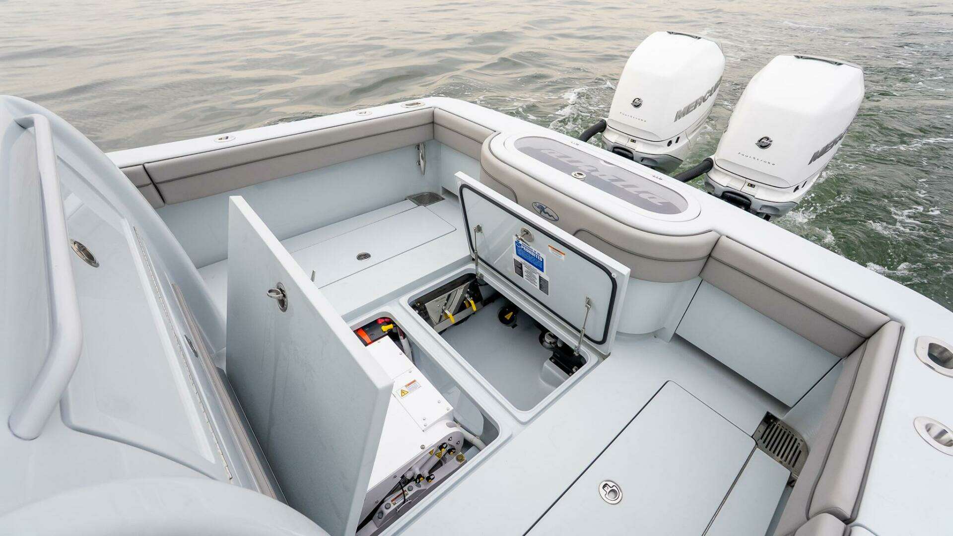 2023 Valhalla Boatworks V-33 - Image 10