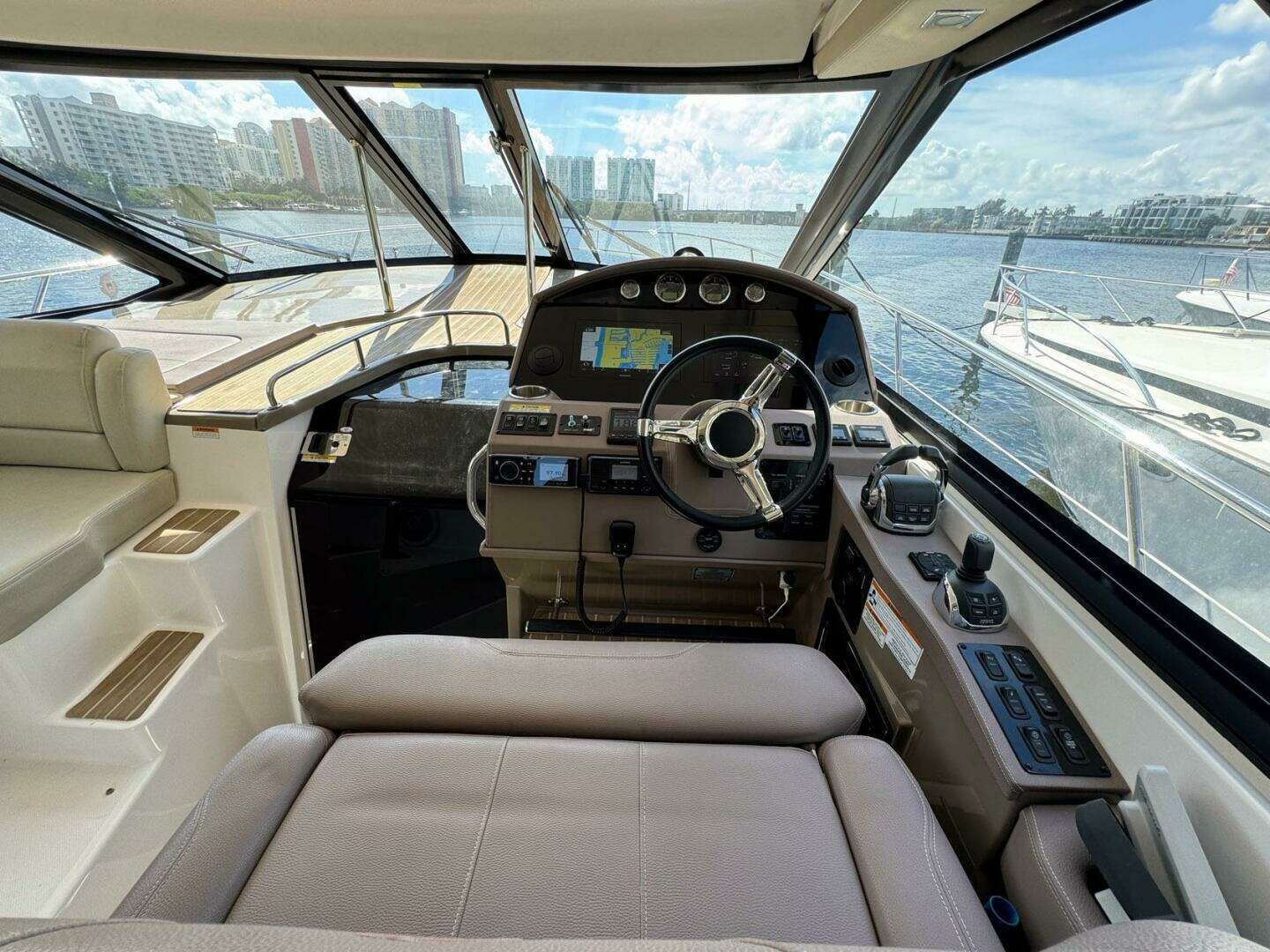 2016 Regal 46 Sport Coupe - Image 52