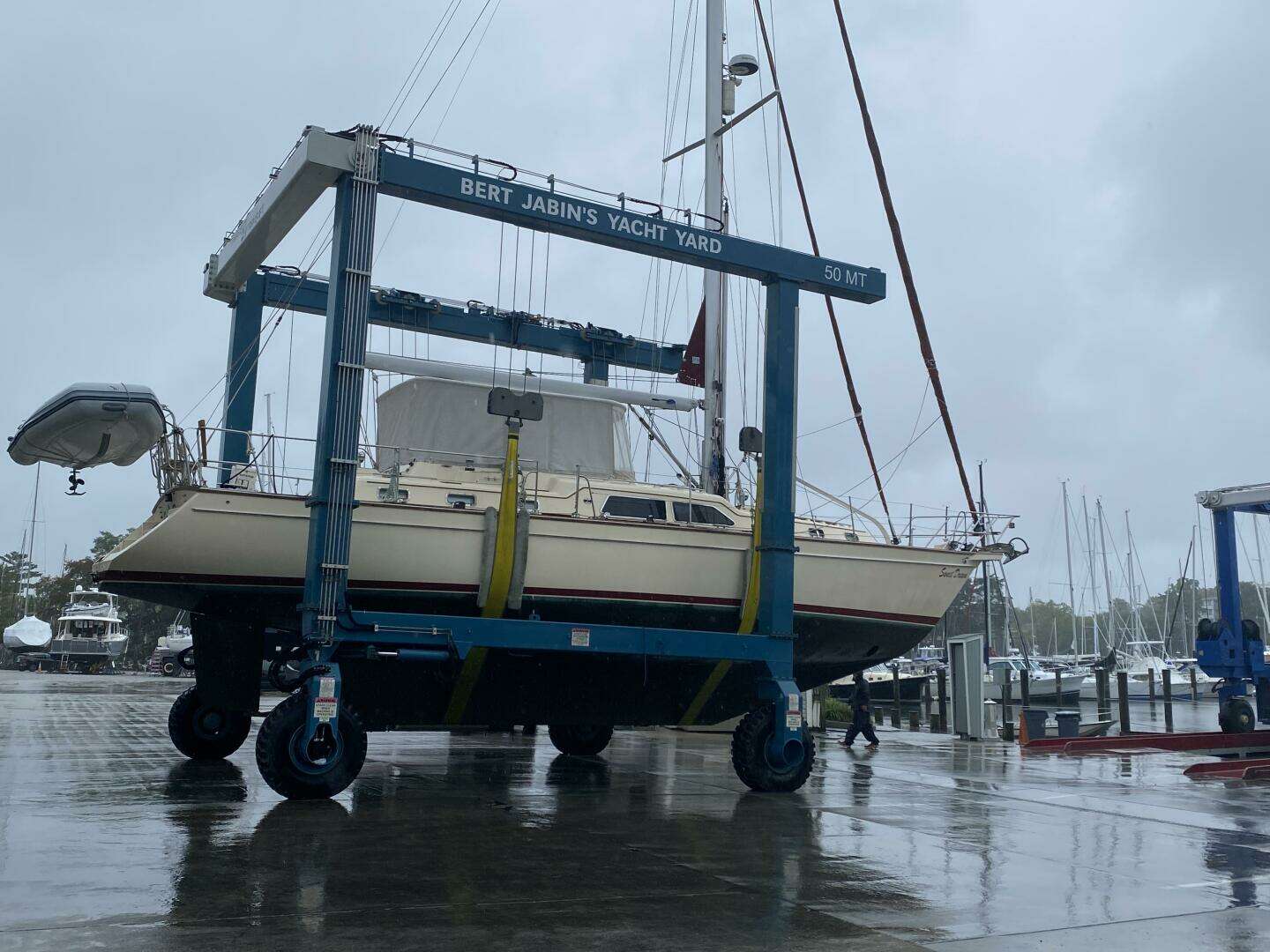 2005 Island Packet 485 - Image 35