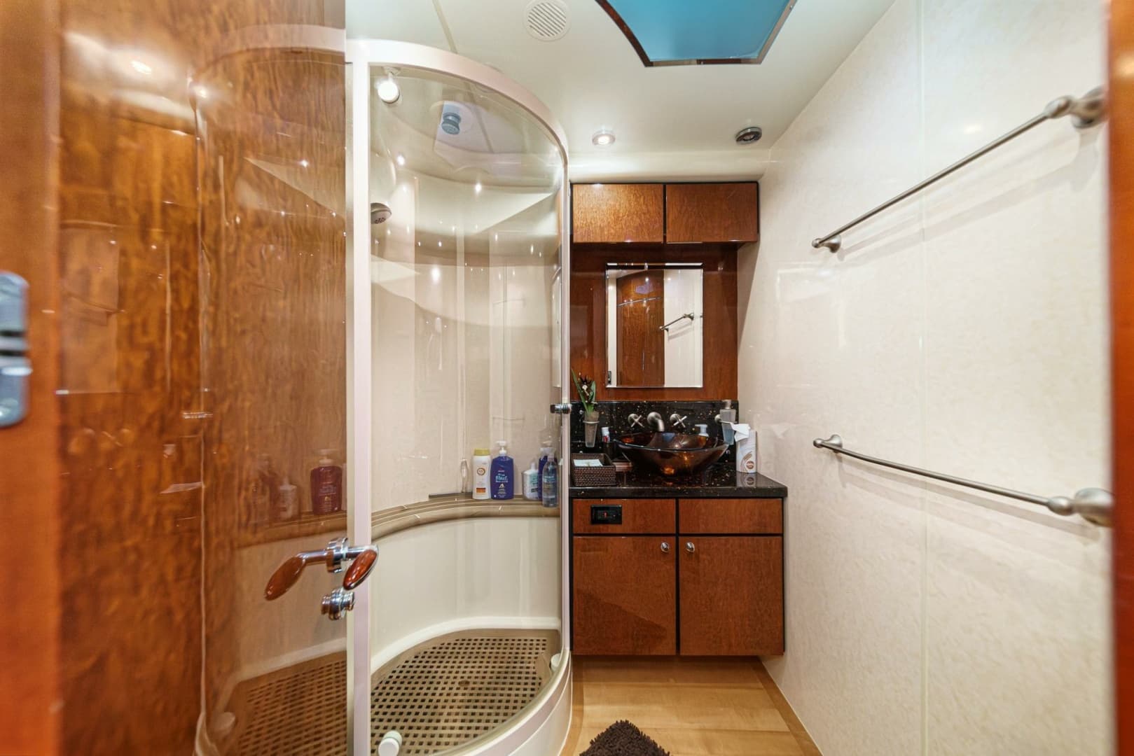 2005 Fairline Yachts — - Image 39