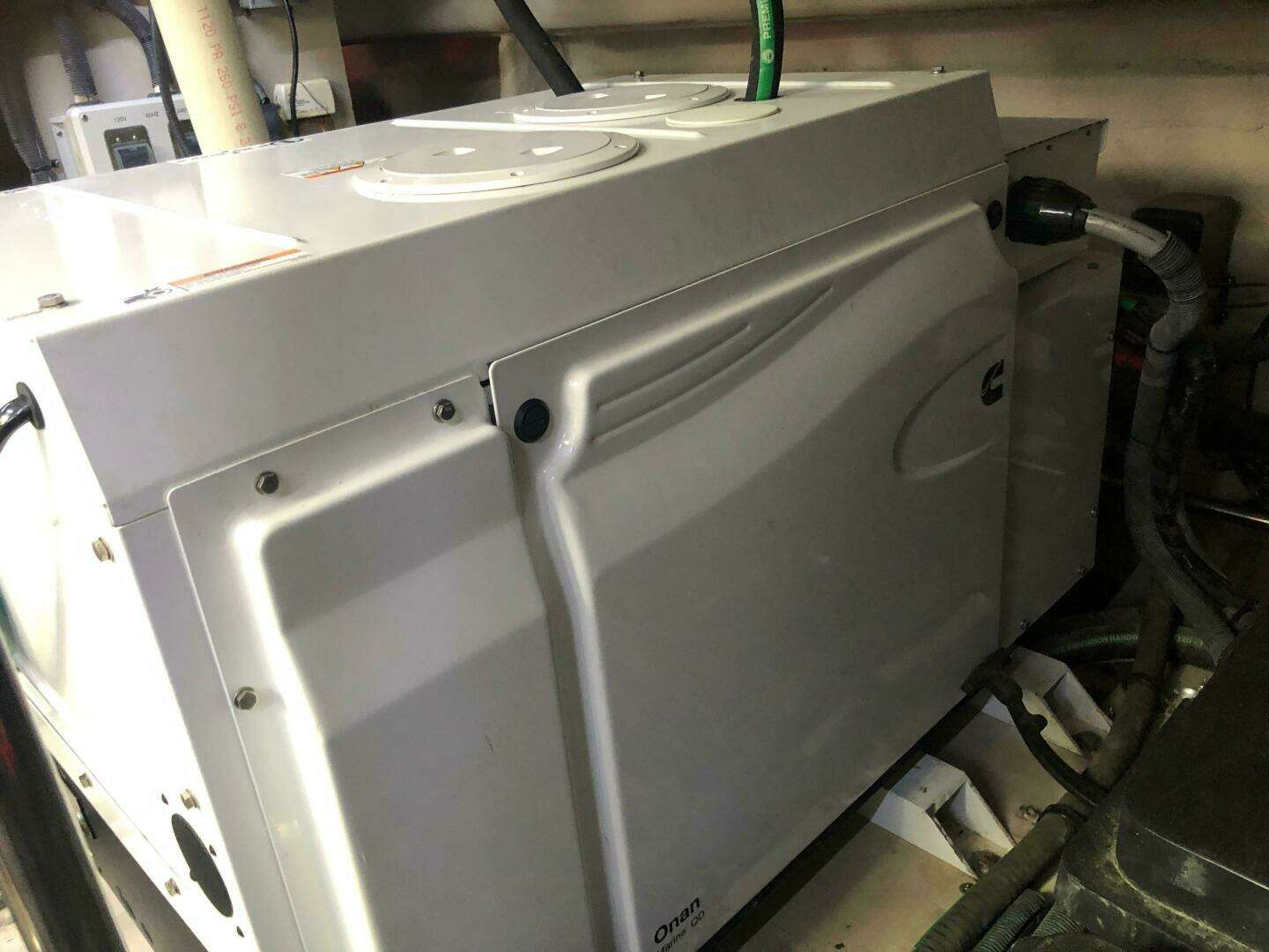 2008 Sea Ray 55 Sundancer - Image 43