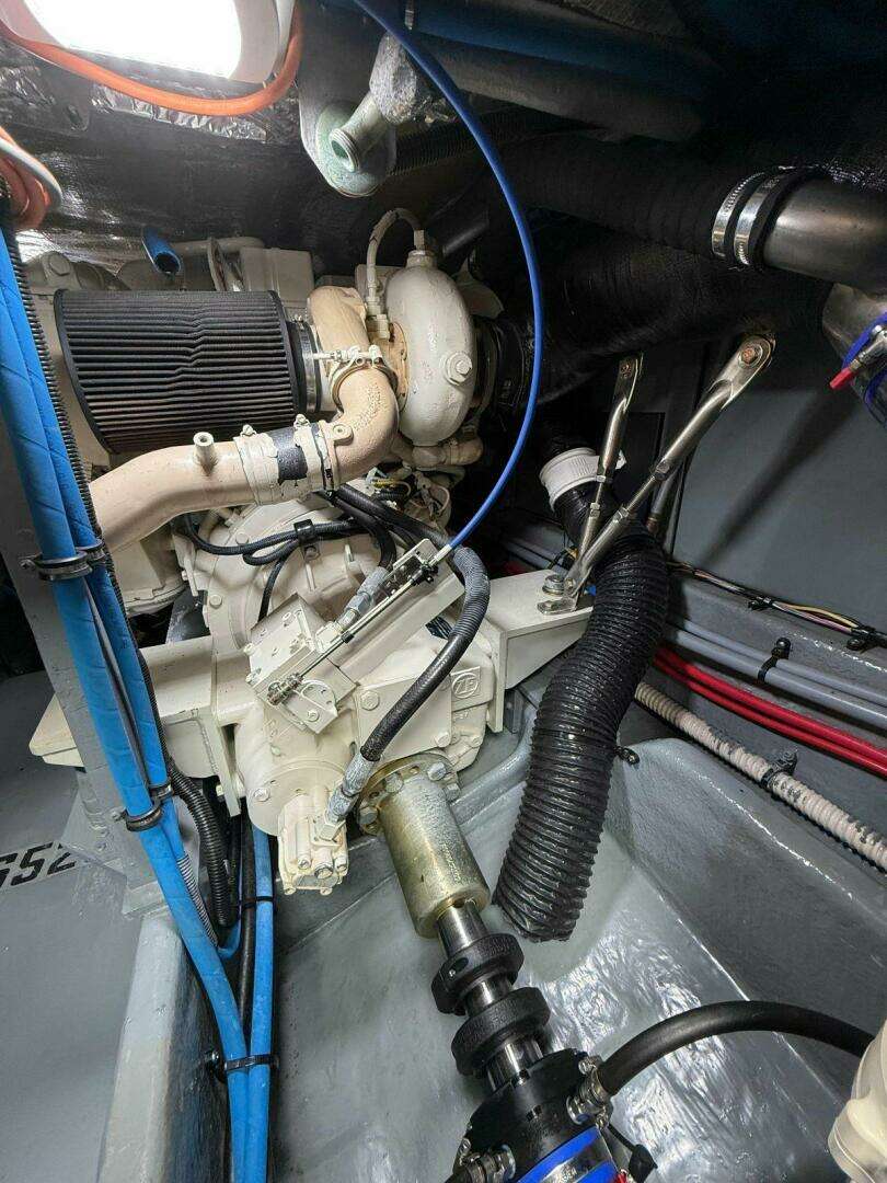 1997 Sea Ray 400 Sedan Bridge - Image 74