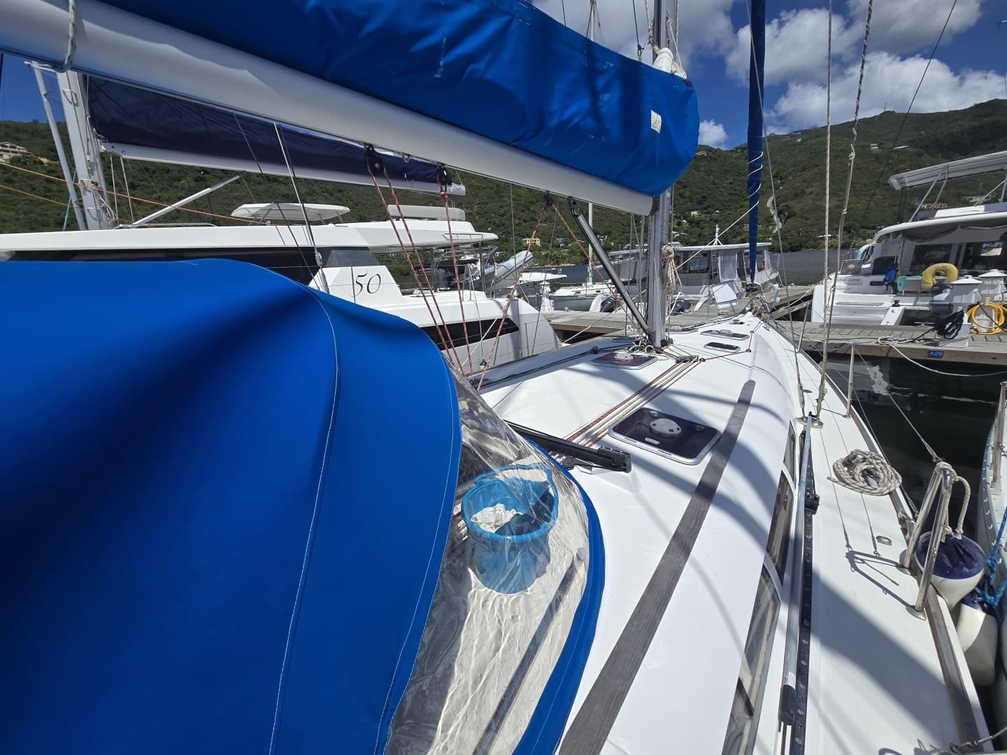 2010 Jeanneau 44I - Image 5