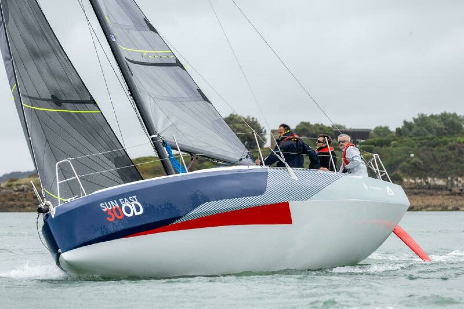 2026 Jeanneau Sun Fast 30 One Design - Image 2