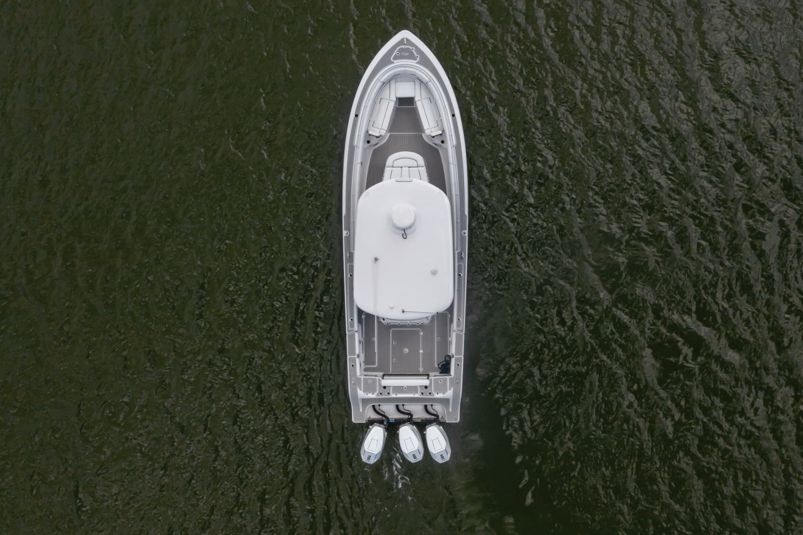 2023 Sportsman Open 352 Center Console - Image 5