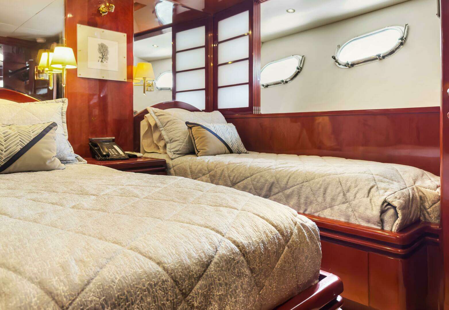 2005 Ocean Alexander 80 motoryacht - Image 48