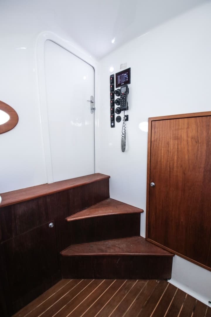 2018 Winter Custom Yachts Center Console - Image 15