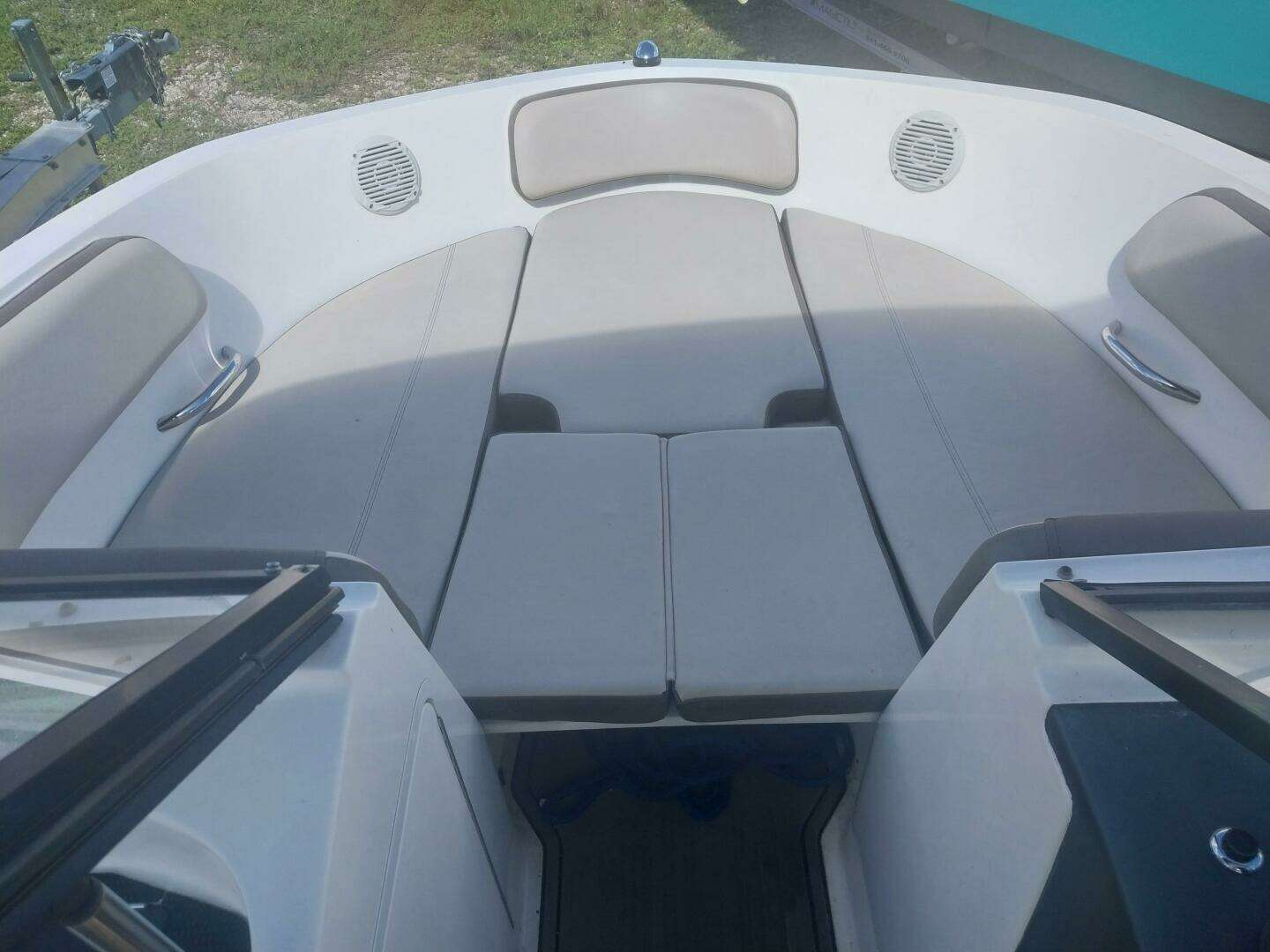 2017 Bayliner VR5 - Image 4