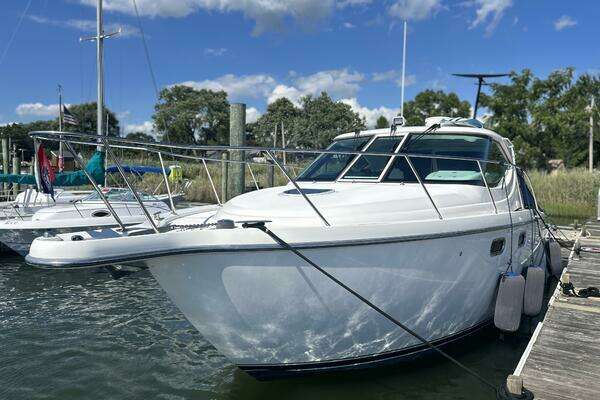 2008 Tiara Yachts 3500 Sovran