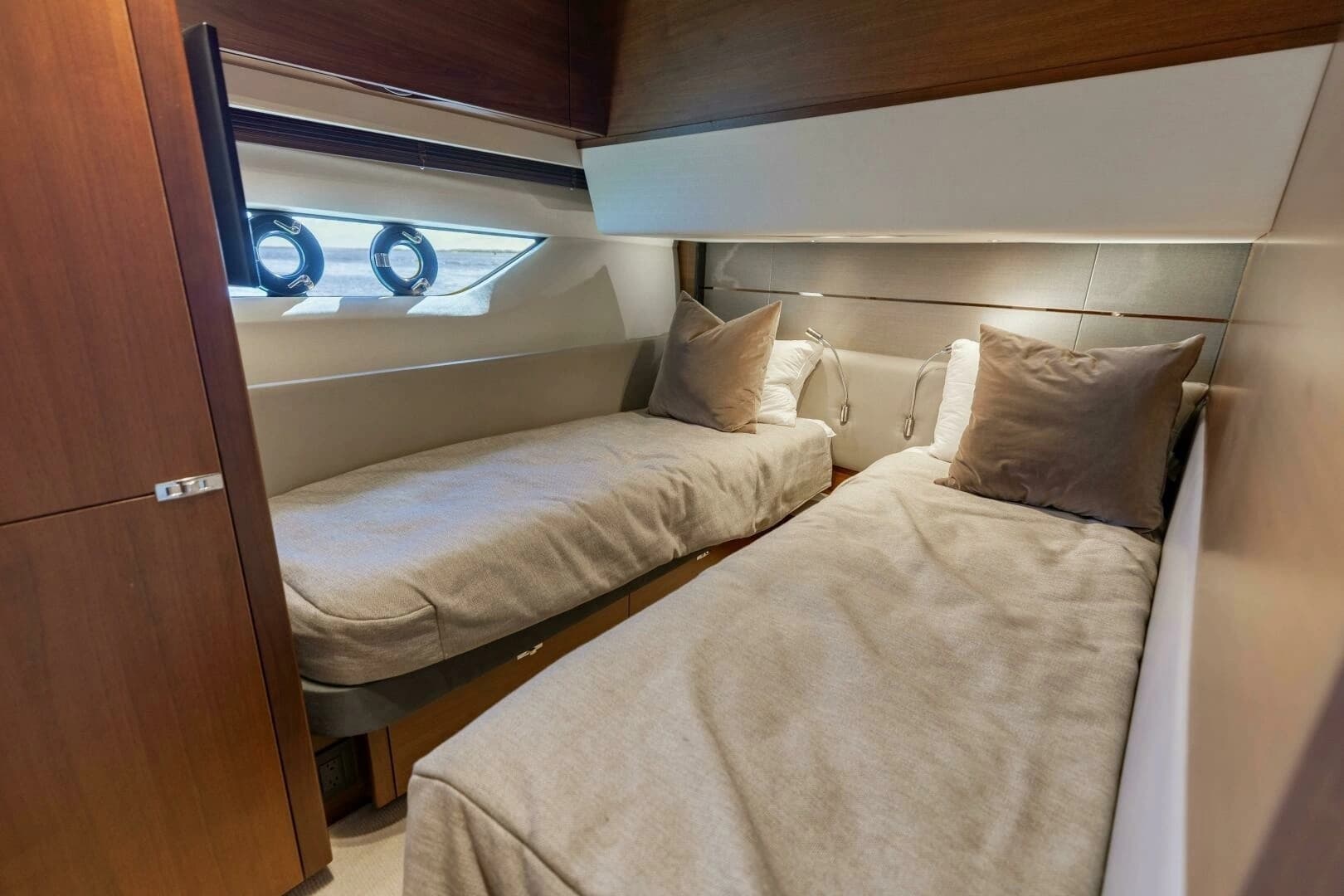 2019 Princess S65 - Image 45