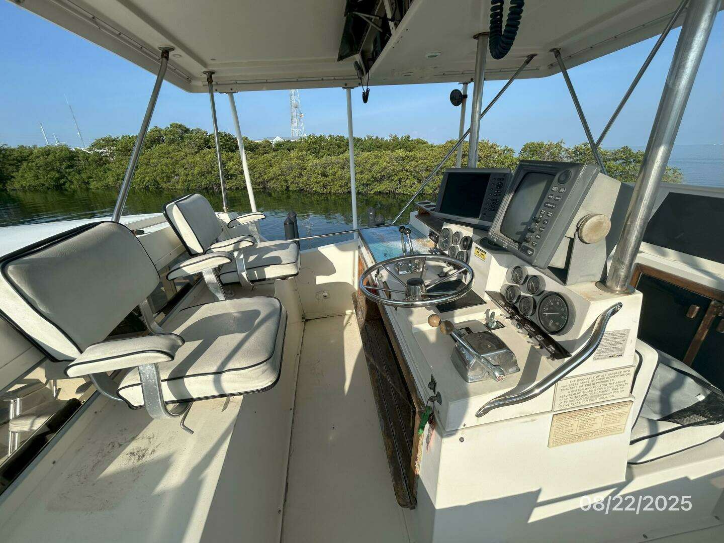 1984 Viking 44 - Image 16