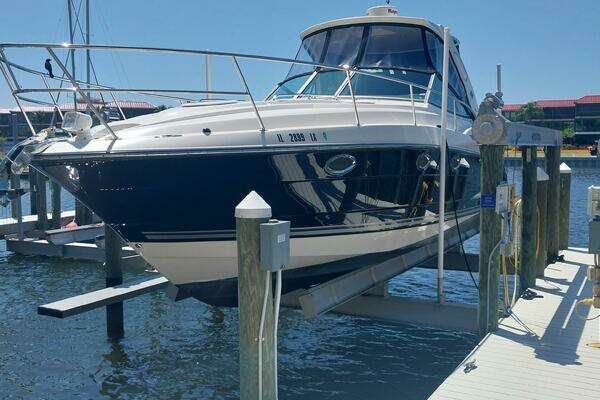 2011 Monterey 340 Sport Yacht