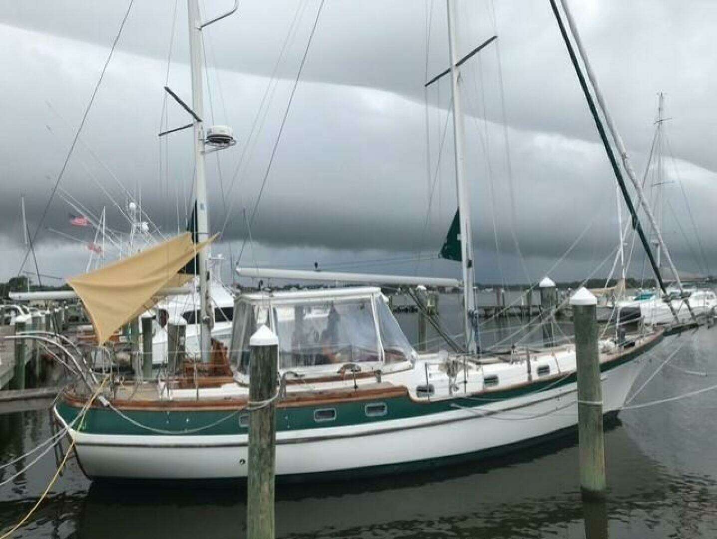 1983 Bluewater Yachts Vagabond 42 Center Cockpit - Image 2