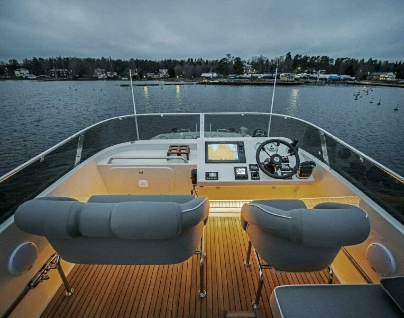 2028 Targa 46 - Image 35