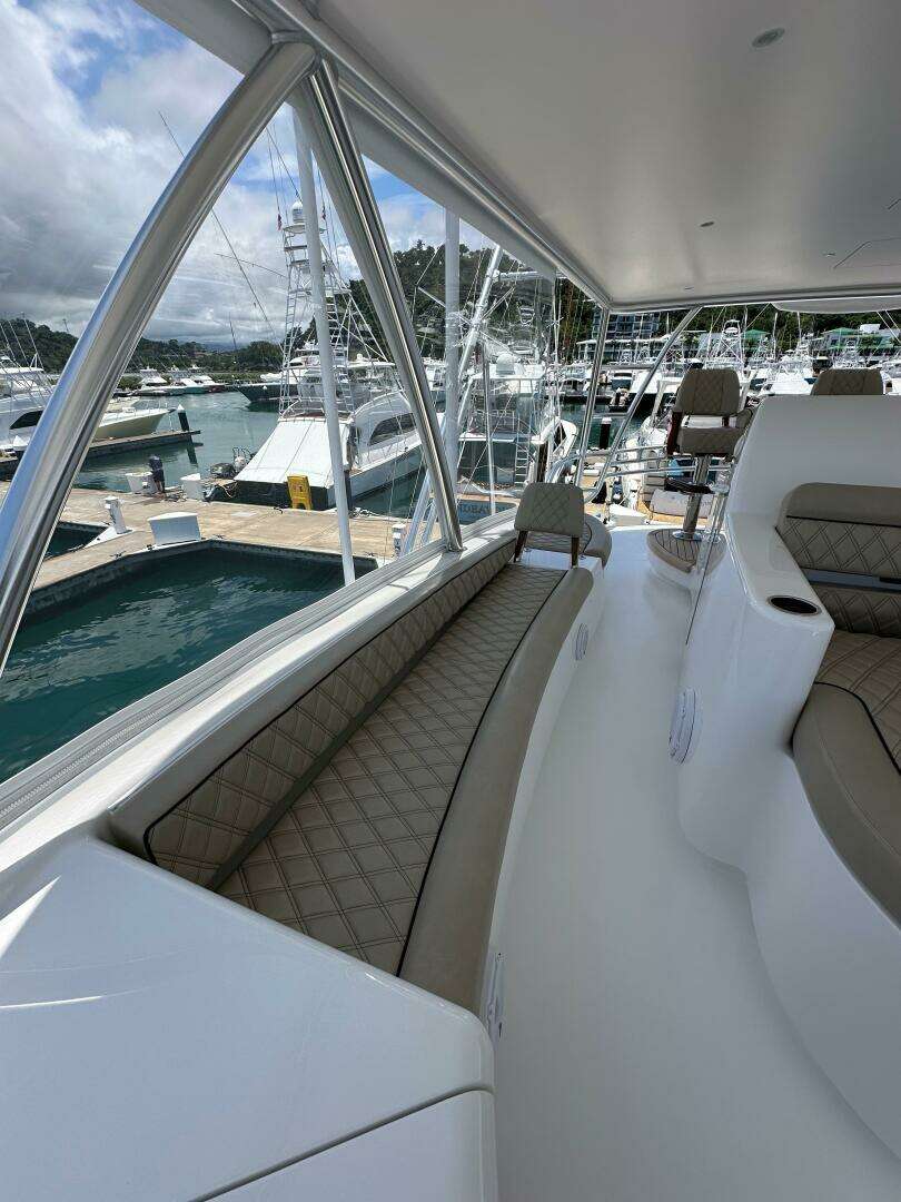 2025 Viking 82 Convertible - Image 54